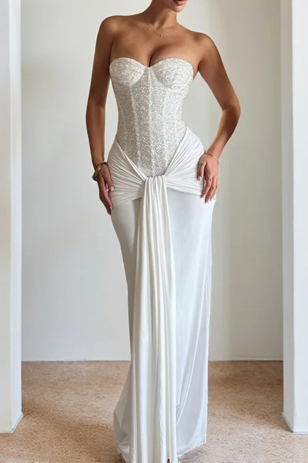 Abito lungo in pizzo da donna