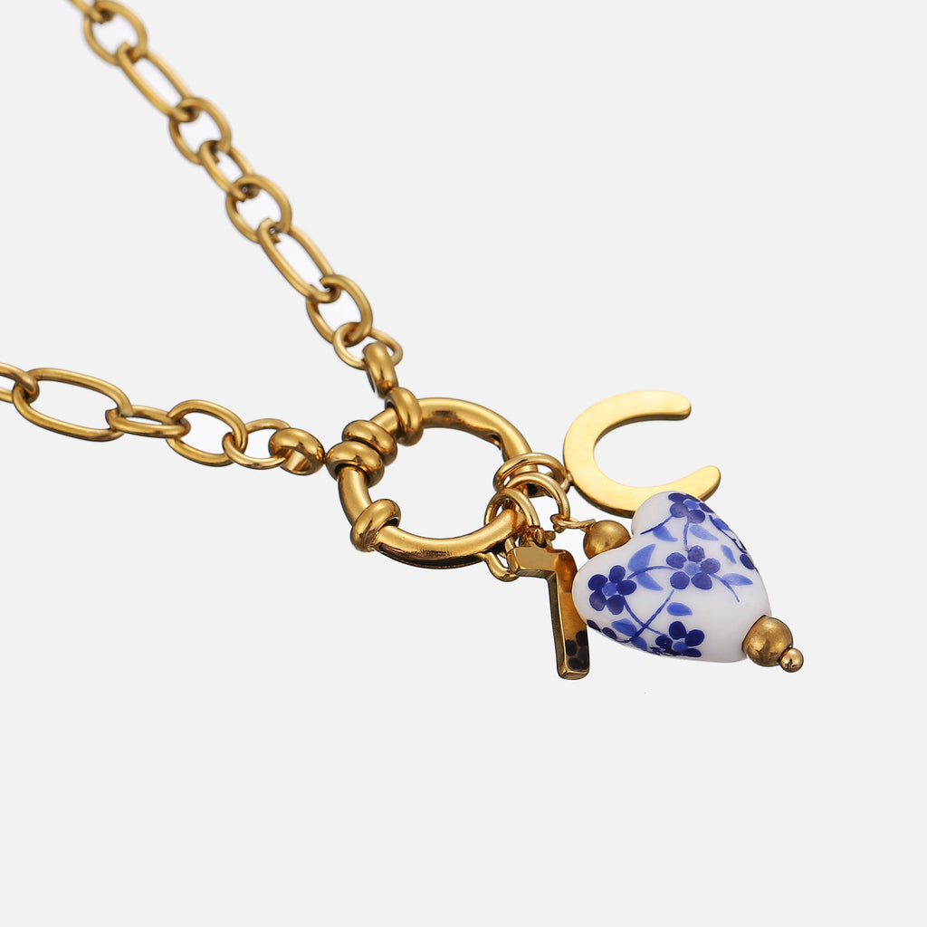 Luvia Necklace