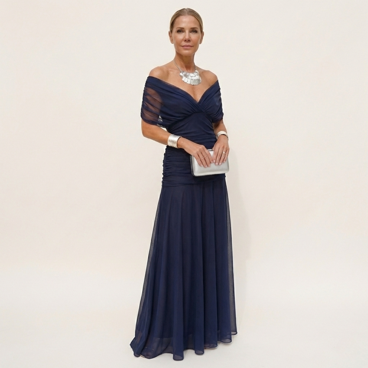 Elegant Flowing Women's Maxi Dress