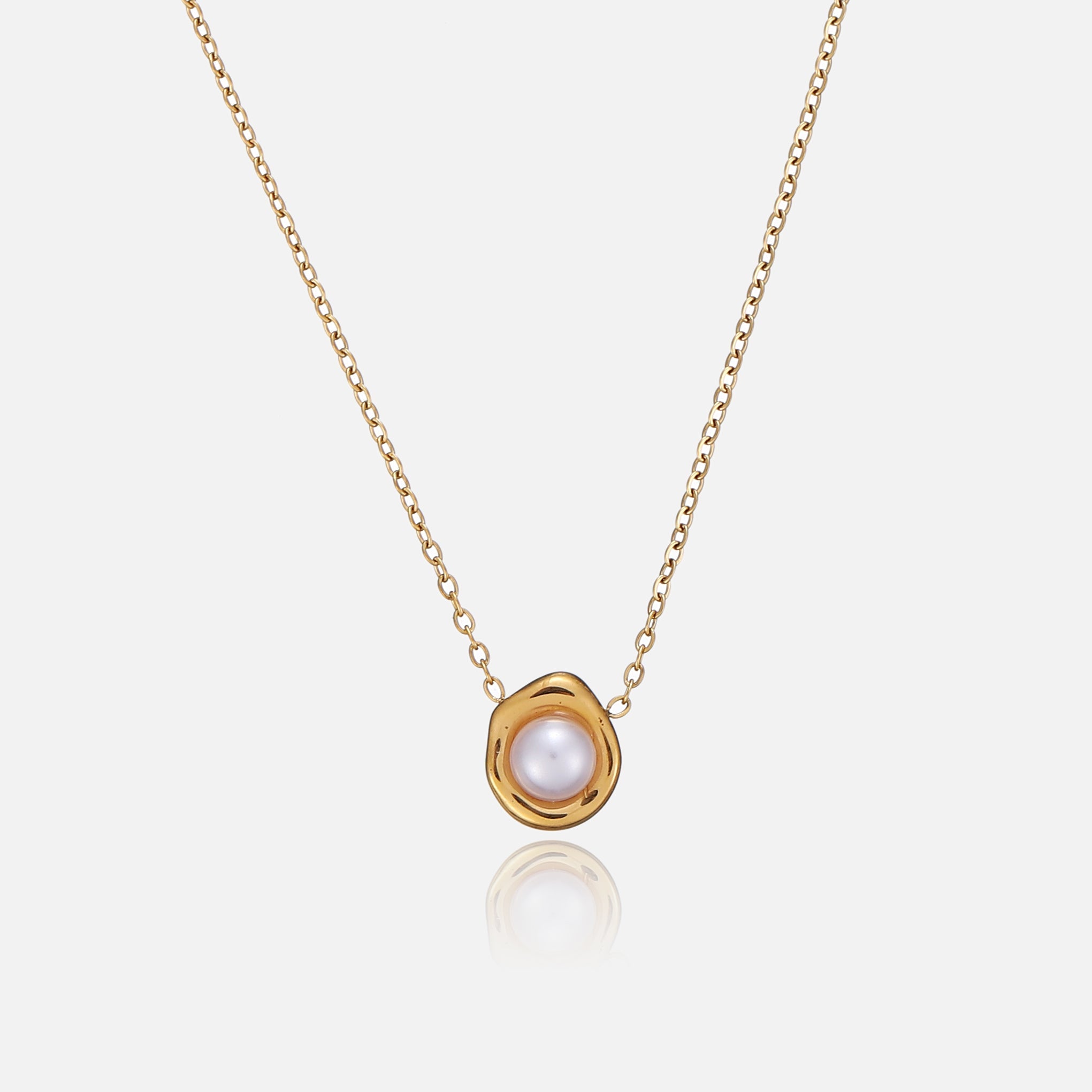 Isa Necklace