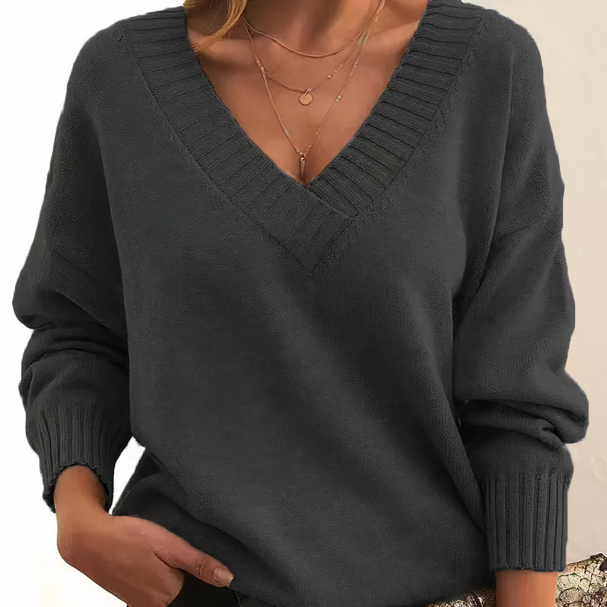 Women's Cashmere V-Neck Sweater Janne