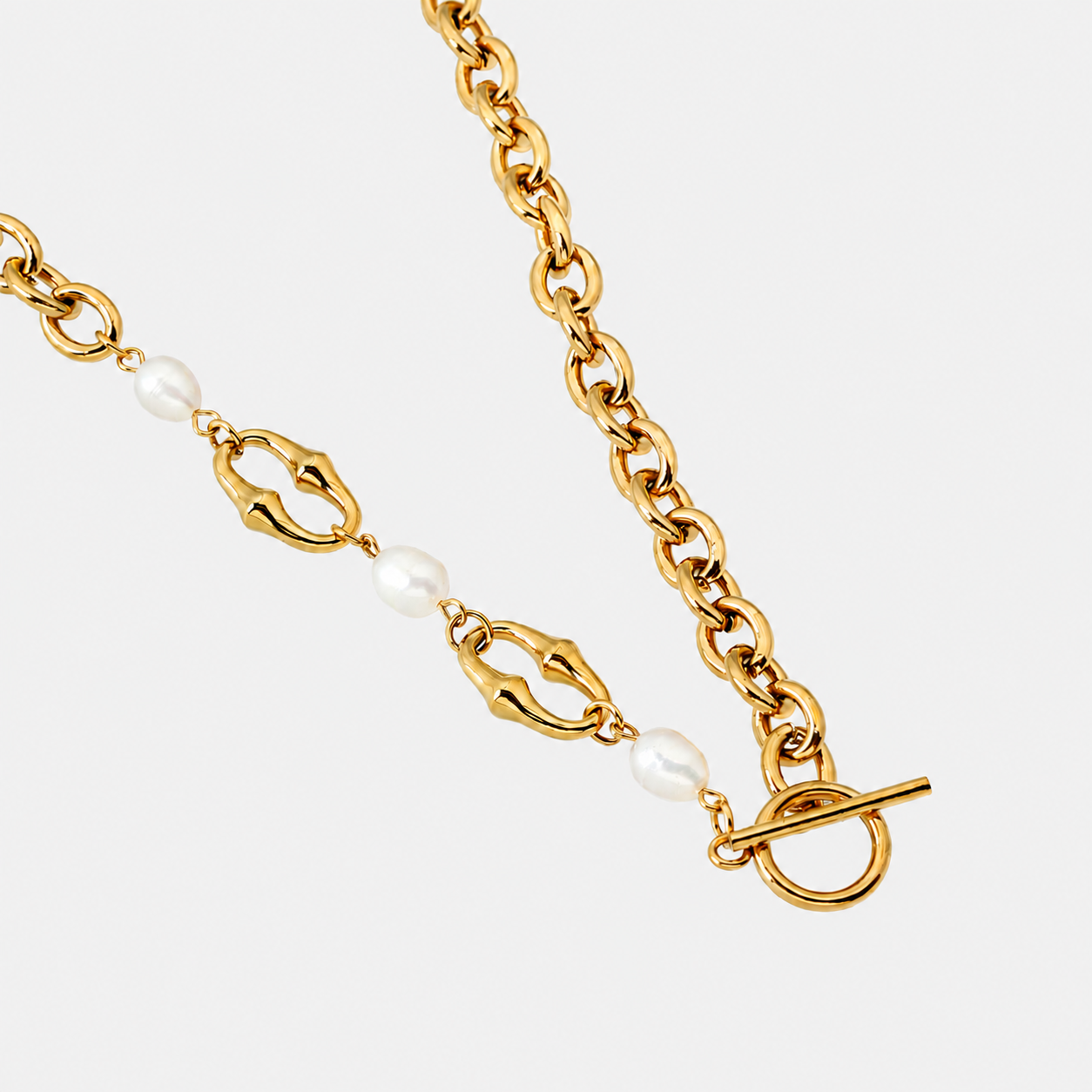 Aveline Necklace