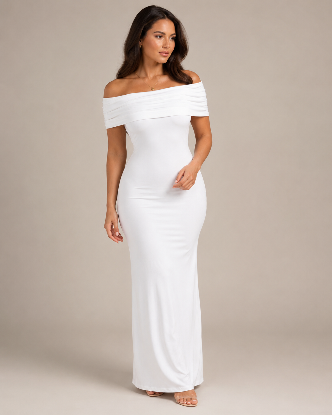 Women's Strapless Open-Back Maxi Dress with a Figure-Hugging Silhouette