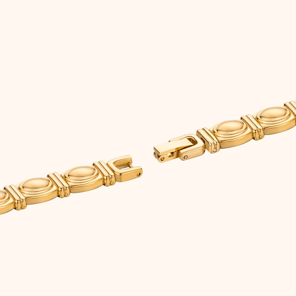 Anika | Gold