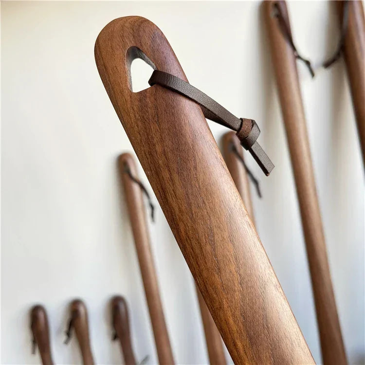 Premium Wooden Shoe Horn – Heel Comfort & Multiple Sizes