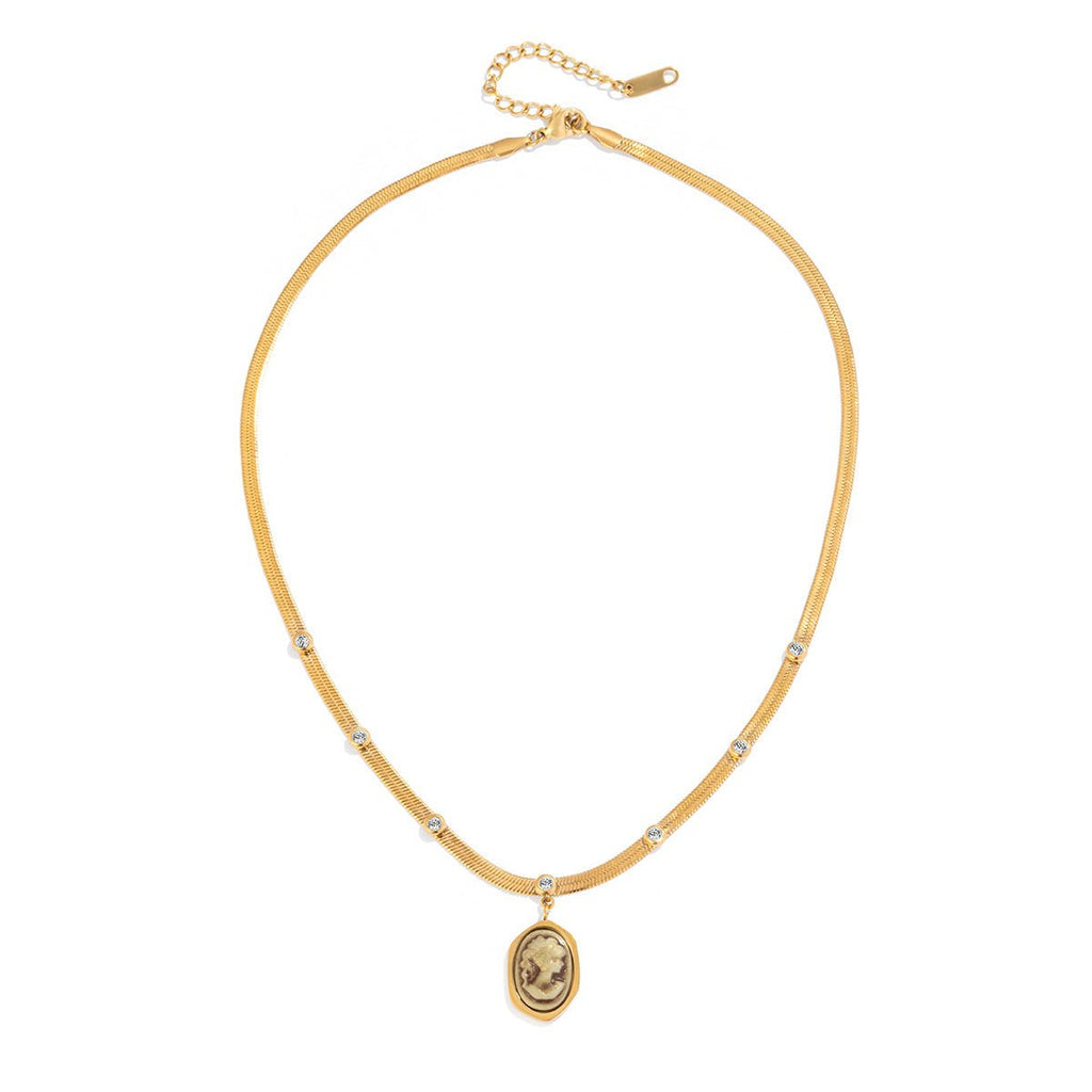 Amorette Cameo Choker