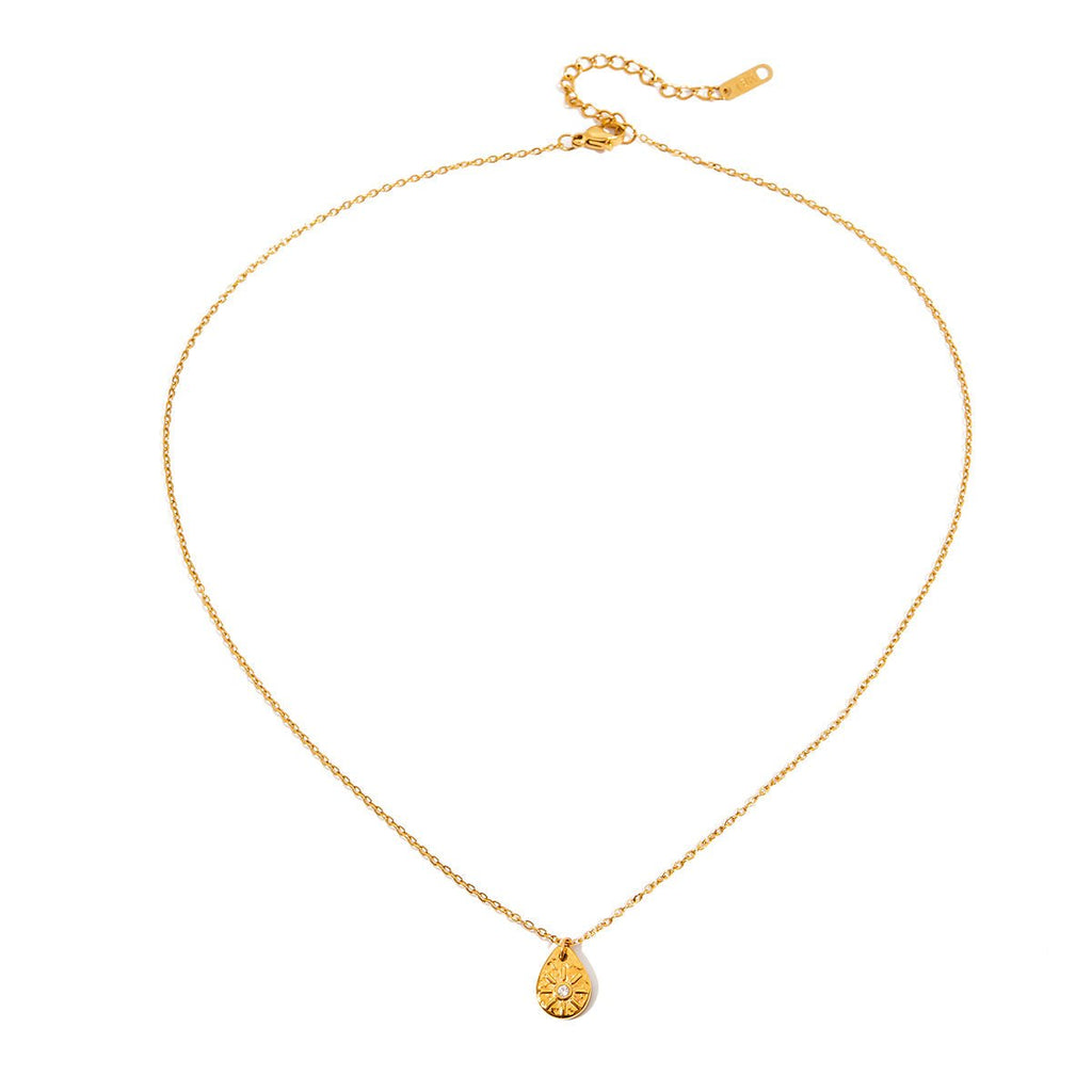 Evadelle Pendant Necklace