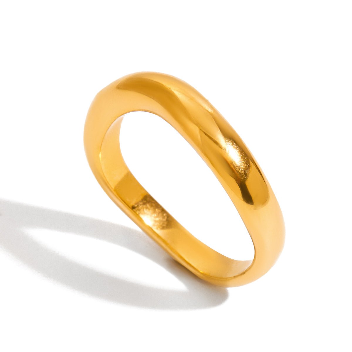 Yvonne Wave Ring | 18K Gold-Plated