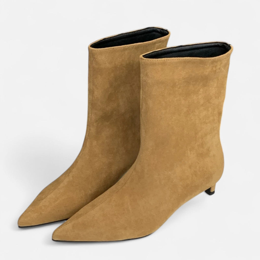 Women's Vintage Pointed Ankle Boots with Low Heel