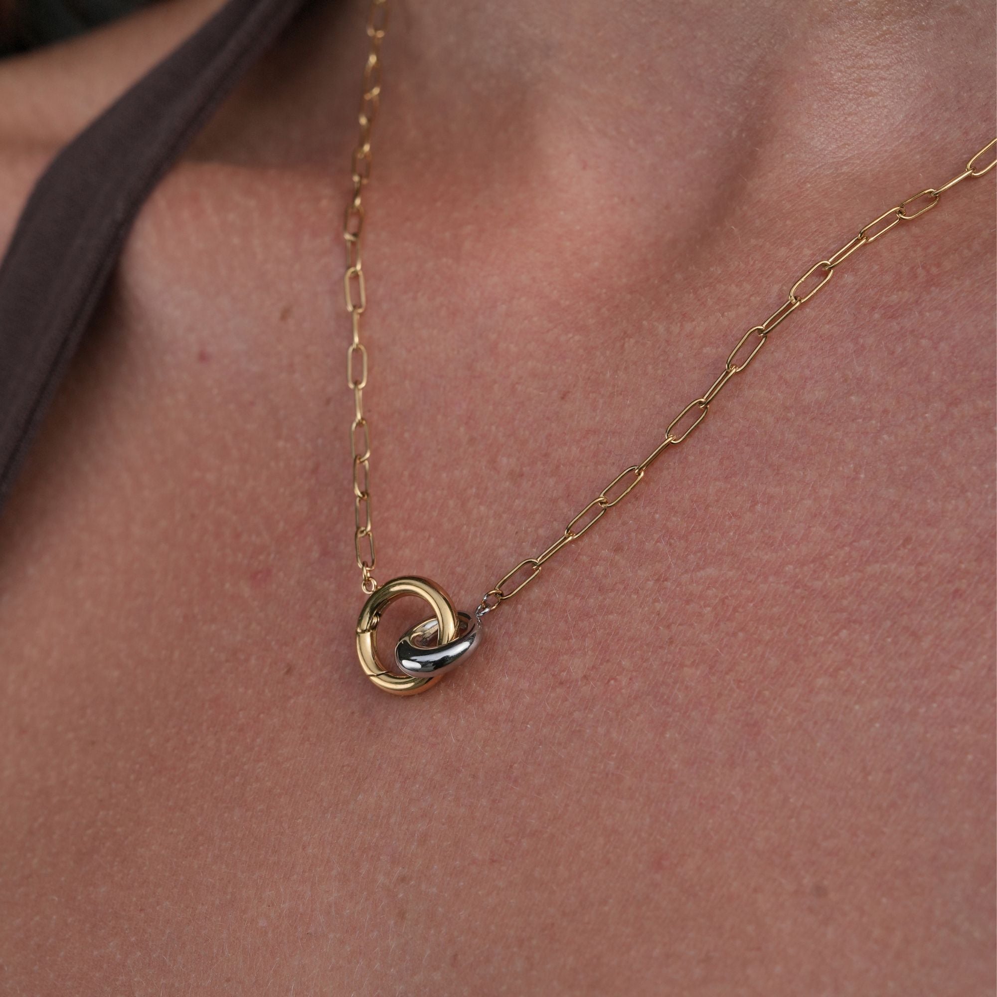 Kaliyah Lariat Necklace