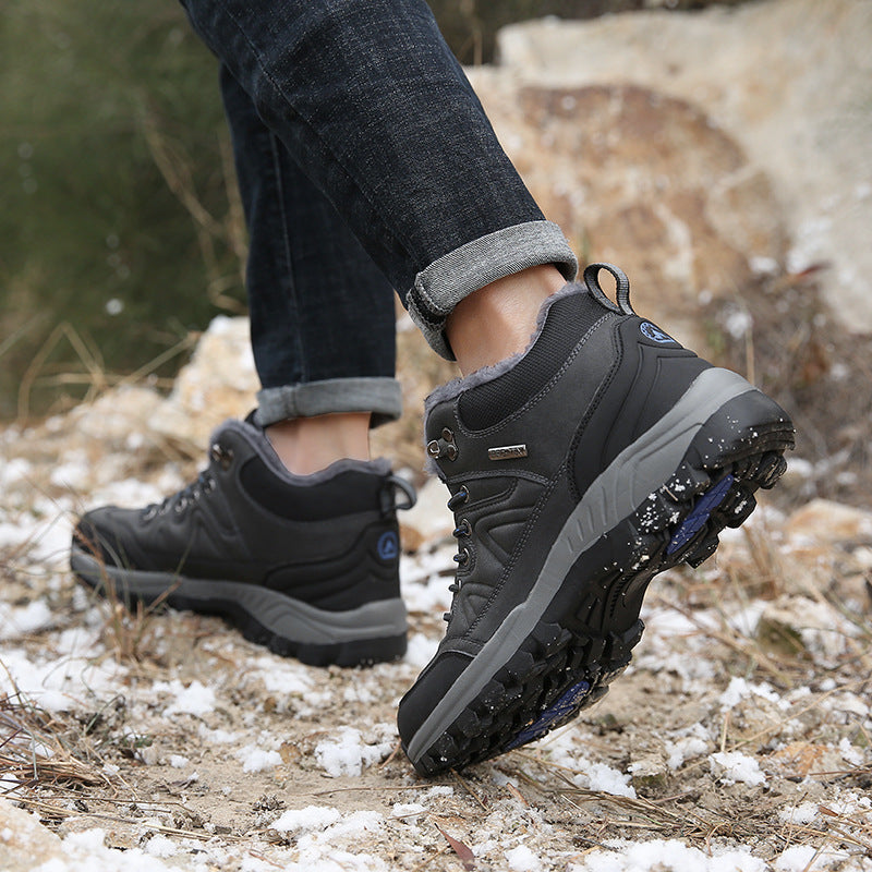 Men's Winter Trekking Shoes, Waterproof and Lined