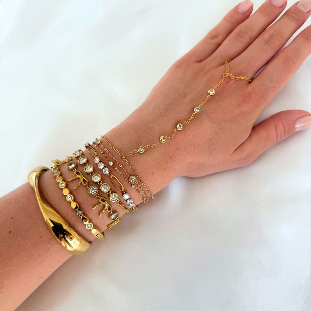 Selene Wave Cuff | 18K Gold-Plated