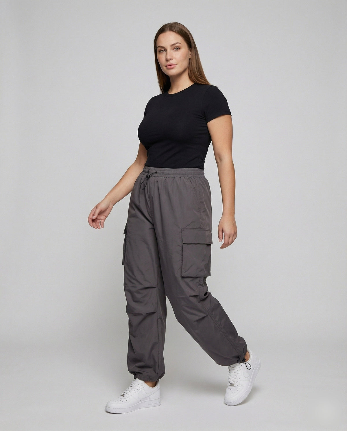Naisten talviset reisitaskuhousut, oversized-apukeinoleikkaus