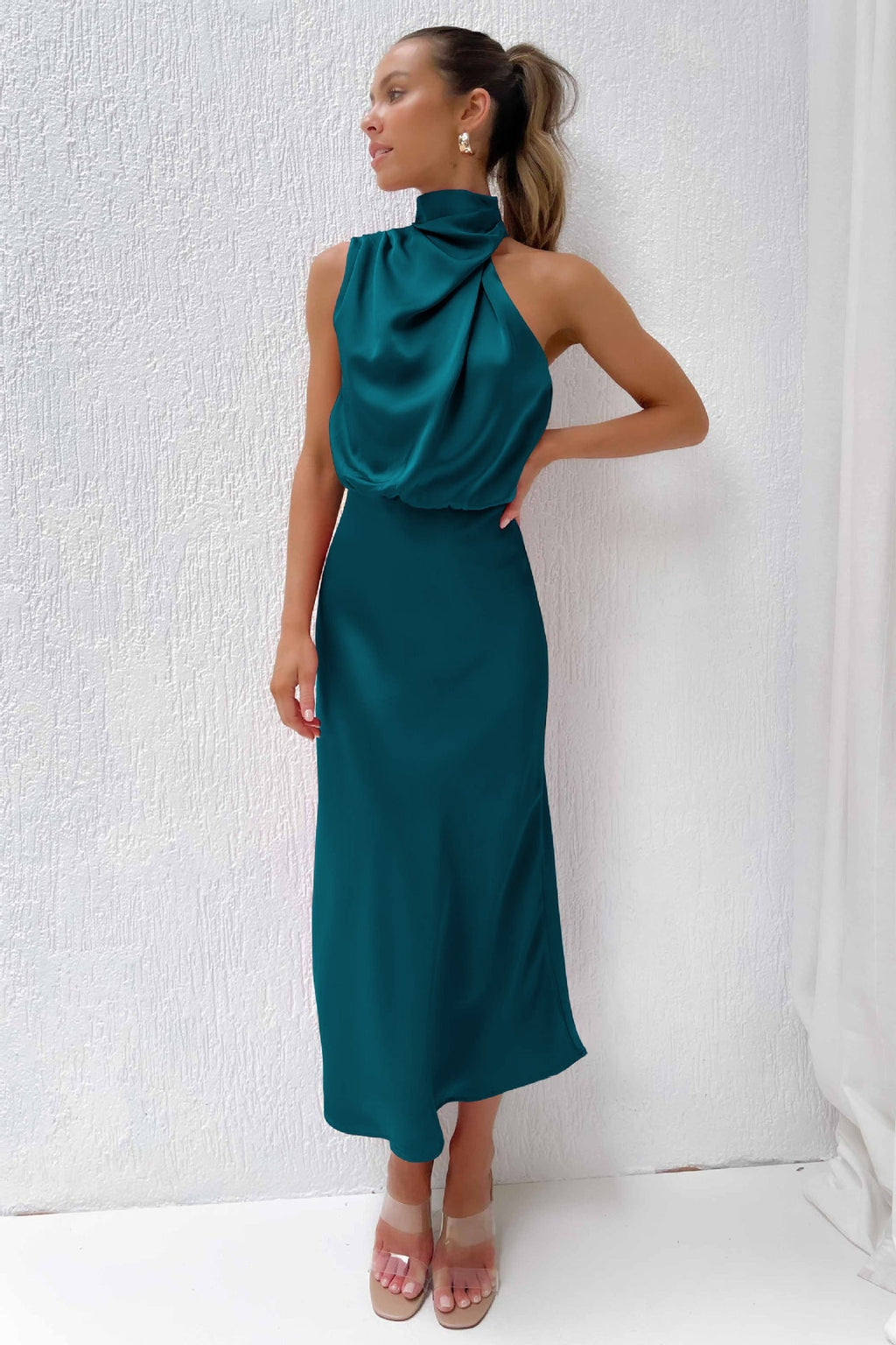 Abito da sera elegante all’americana da donna