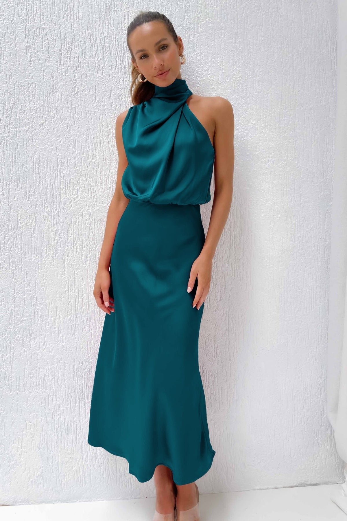 Vestido de noche elegante con cuello halter para mujer