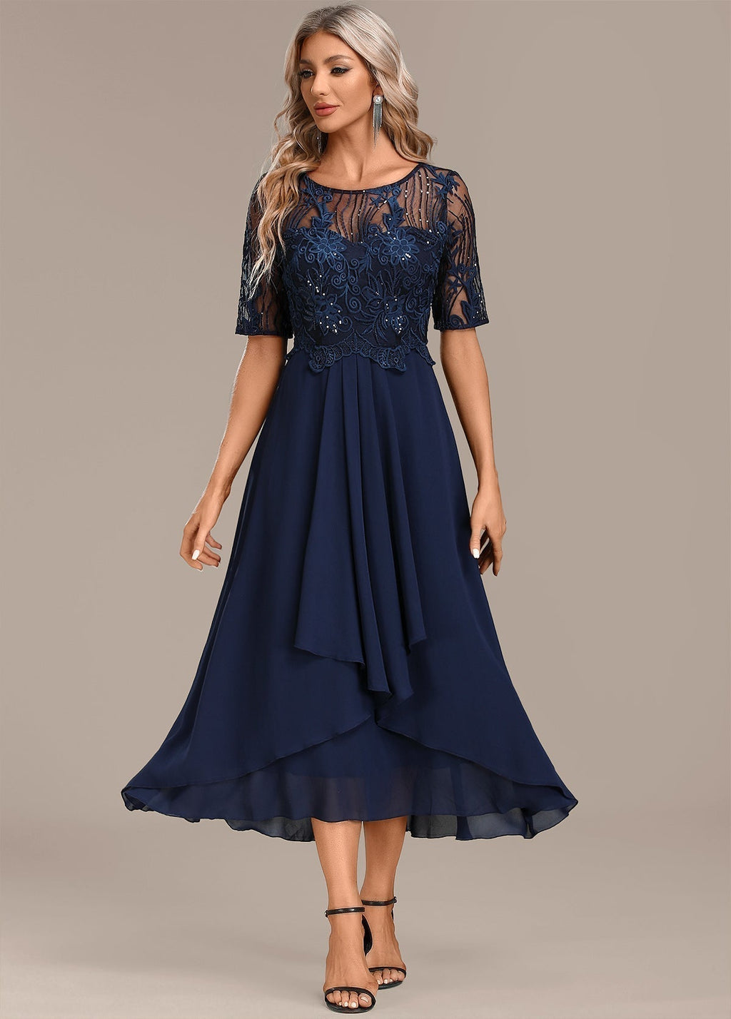 Women's Lace Midi Dress for Wedding Guests with Short Sleeves and Round Neckline