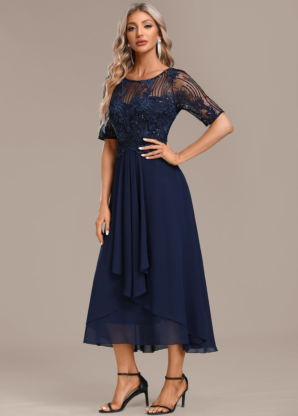 Women's Lace Midi Dress for Wedding Guests with Short Sleeves and Round Neckline